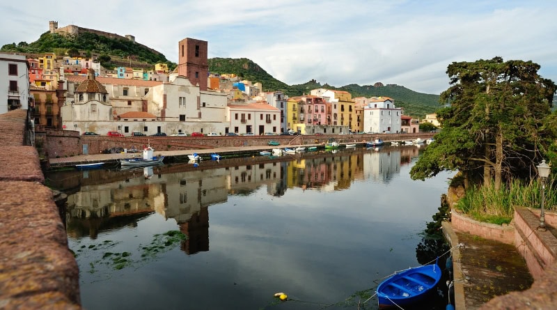 traghetti economici per la sardegna