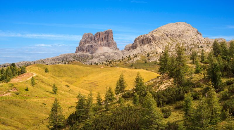 itinerari in auto nelle dolomiti: 10 passi panoramici