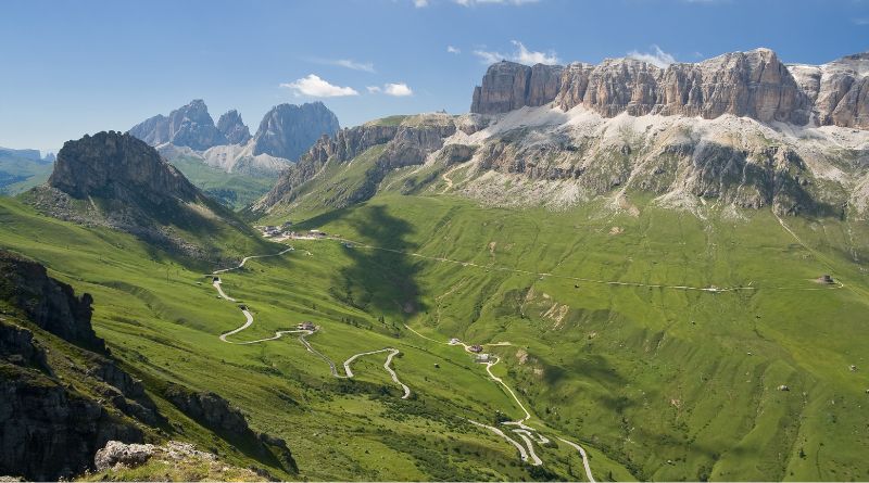 itinerari in auto nelle dolomiti: 10 passi panoramici